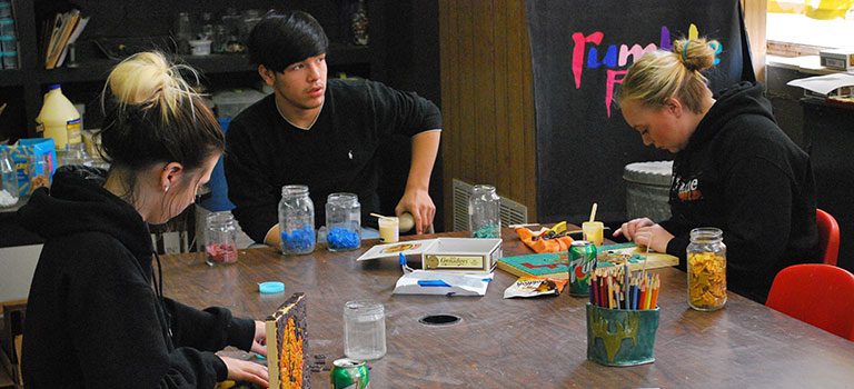 Students participating in a previouse Arts in Alternative Education program