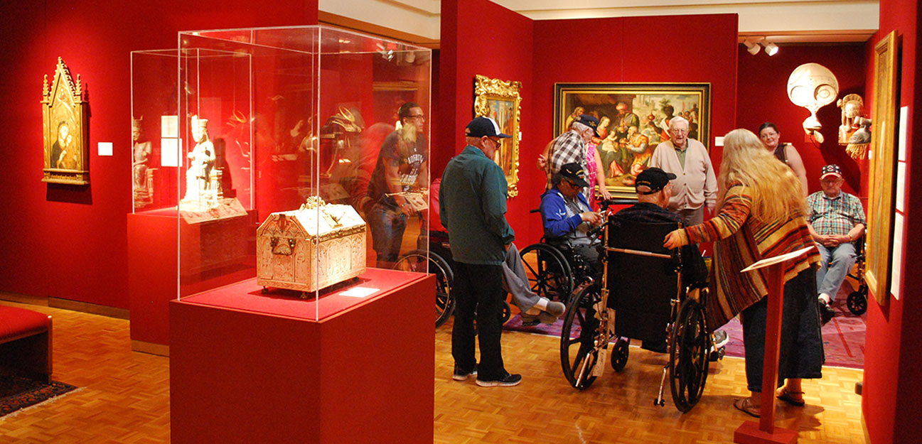 Veterans visiing the Mabee-Gerrer Museum of Art